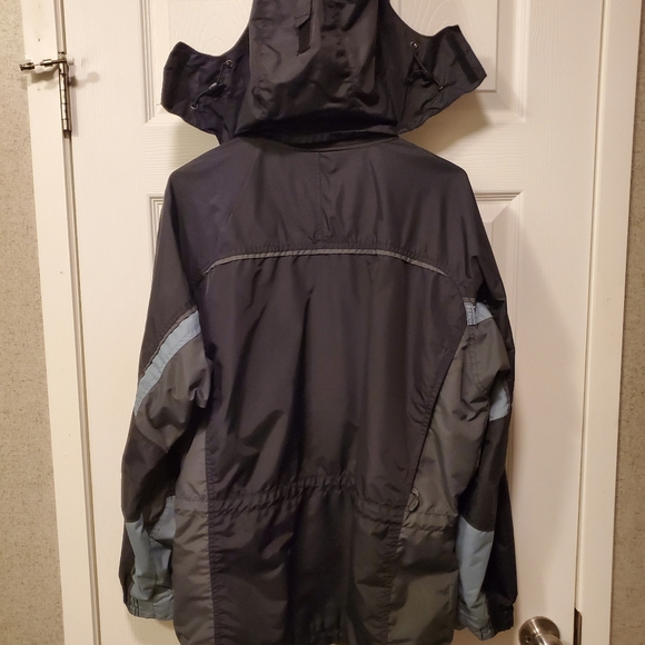 Columbia Lightweight Nylon Jacket - Picture 3 of 8